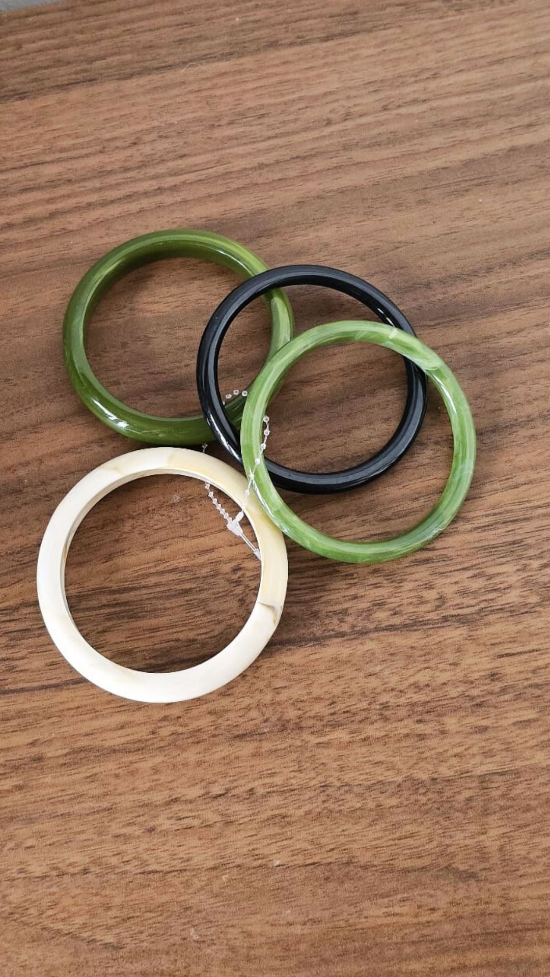 Pulseras de resina caqui