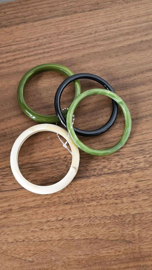 Pulseras de resina caqui